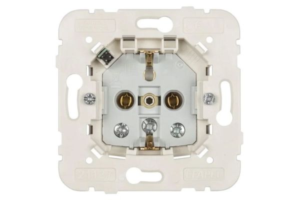 Механізм розетки одинарной 2P+Z ШУКО + USB TYPE A / TYPE C LOGUS 21137