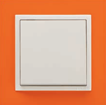 Рамка одинарна універсальна LOGUS помаранчева металік крижаний (90910 TJG) купити