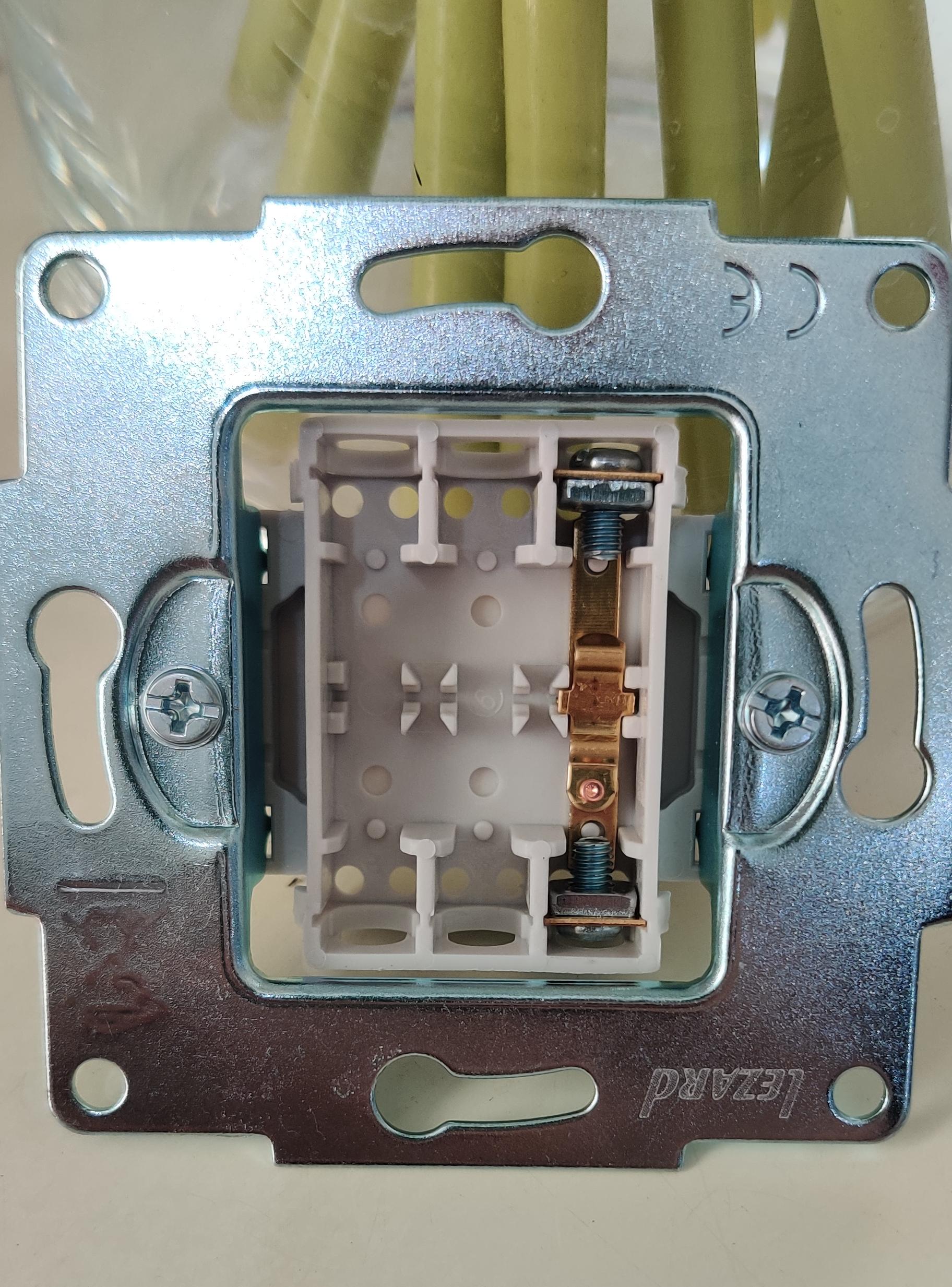 Вимикач Lezard VESNA Чорний (742-4288-100) купити