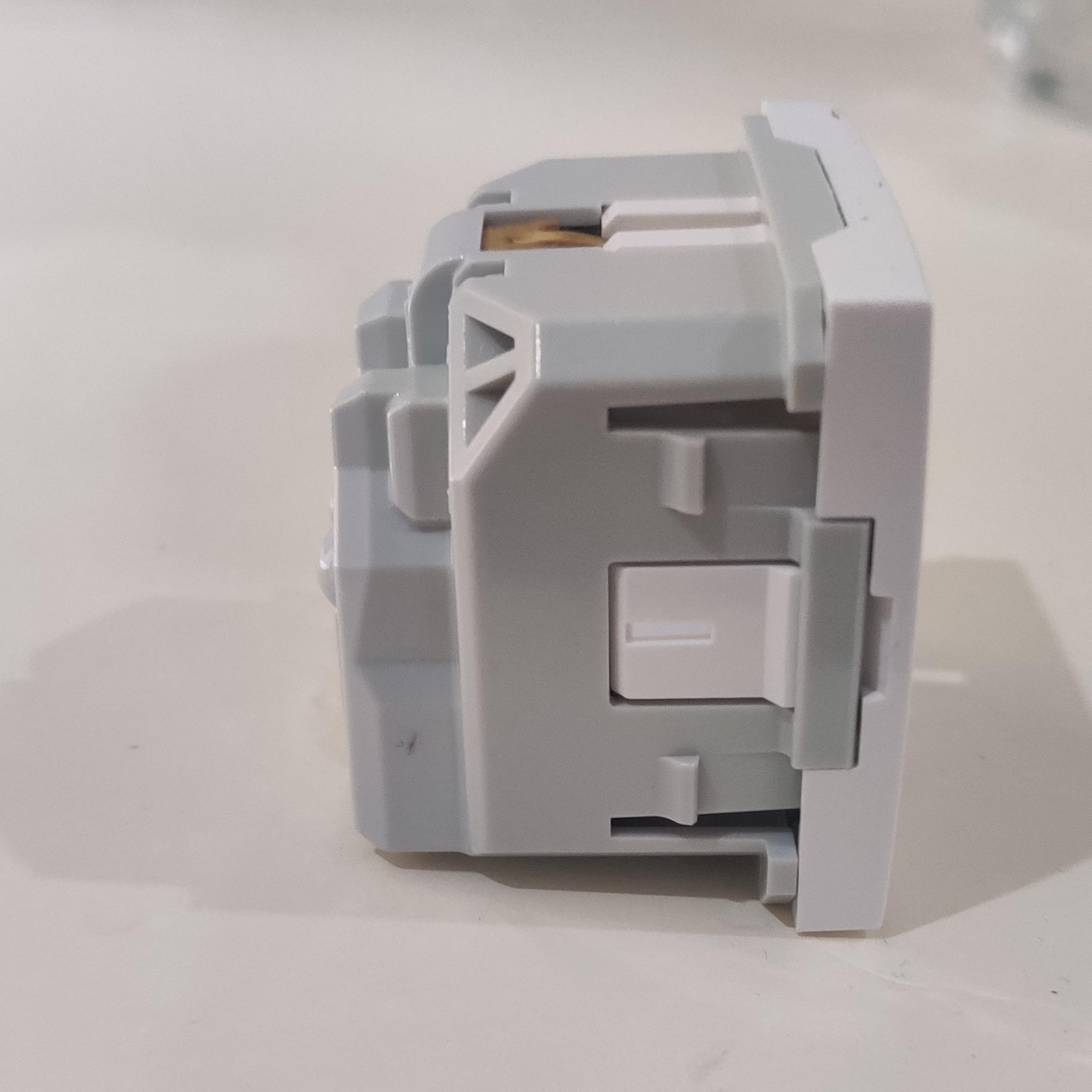 Механізм розетки горизонтальний 2P+Z ШУКО 16A 250V- 2 мод. Білий (45129 SBR) купити