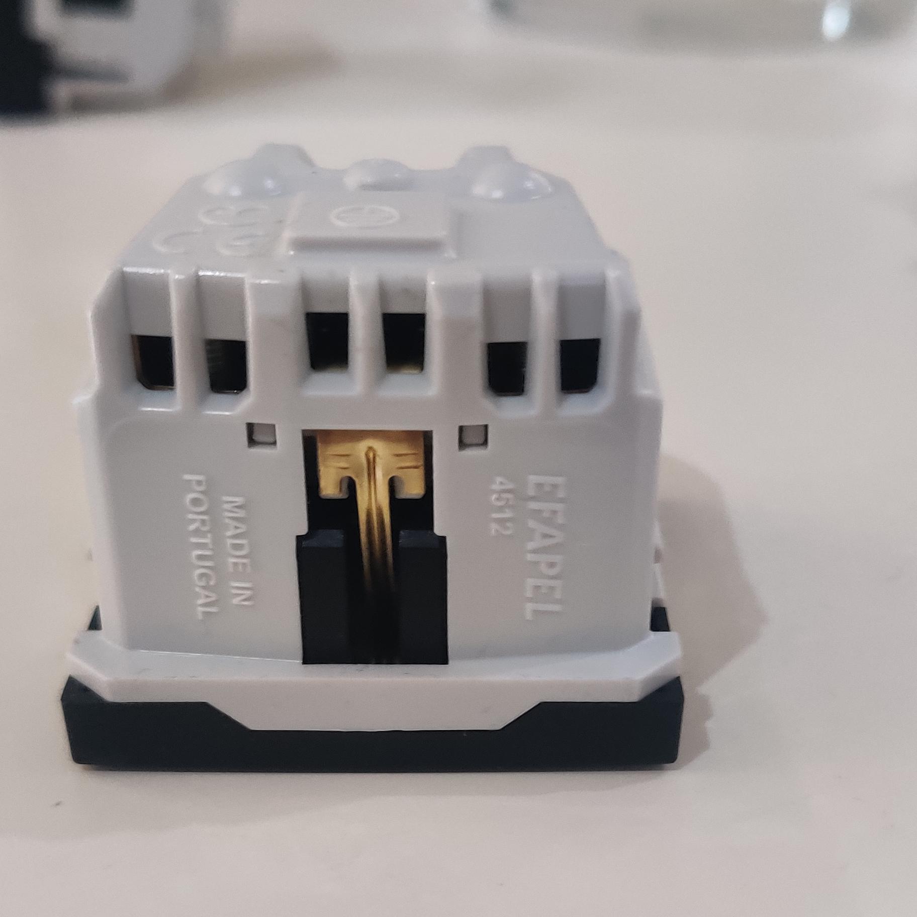 Механізм розетки горизонтальний - 2 мод 2P+Z ШУКО 16A 250V Чорний матовий (45129 SPM) купити